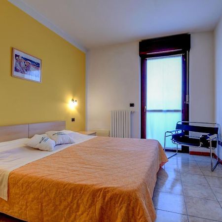 Residence Meridiana Peschiera del Garda Exterior photo